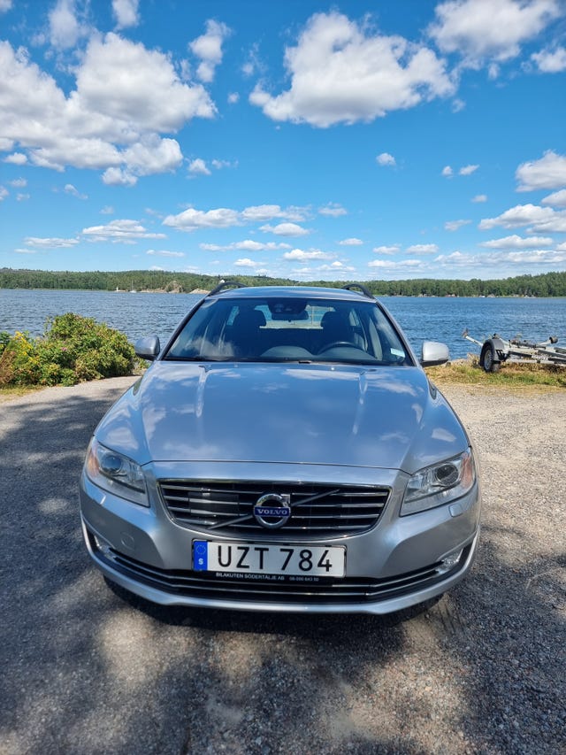 Volvo V70 2016