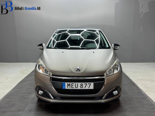 Peugeot 208 2015