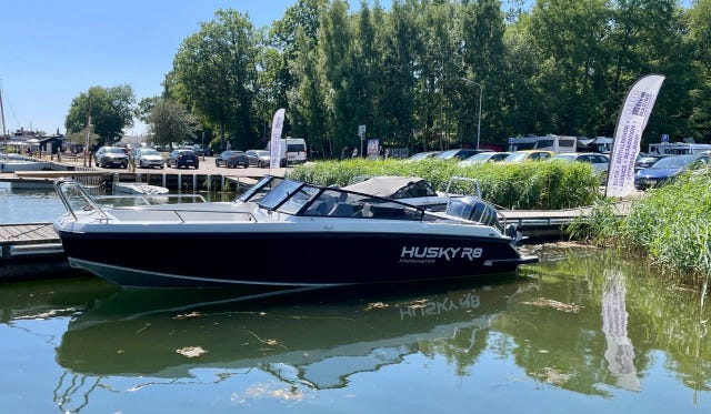 Husky R8 Yamaha F300