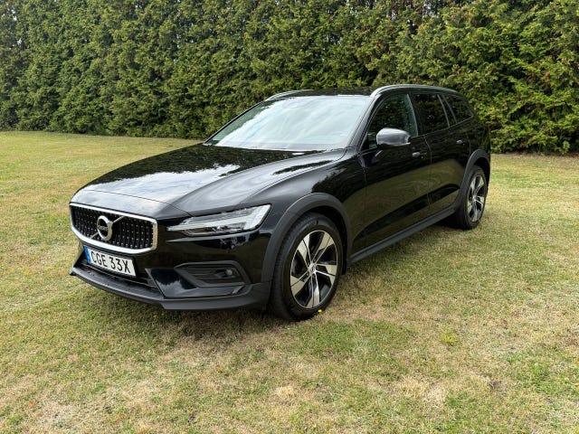 Volvo V60 Cross Country 2021