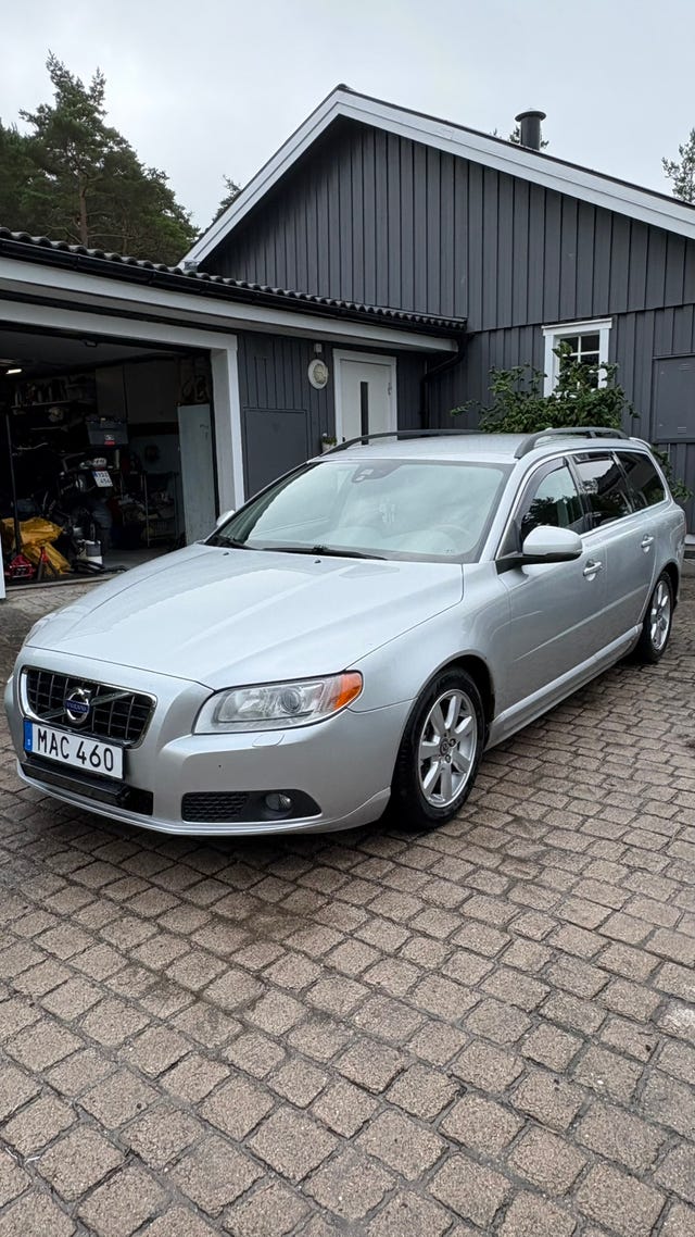 Volvo V70 2012