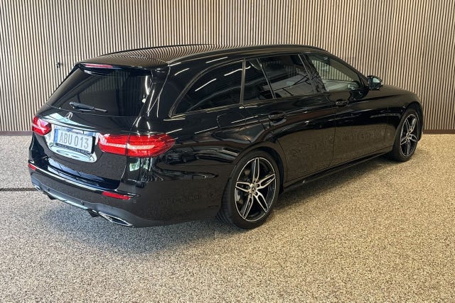 Mercedes-Benz E220 2017 – bild 4