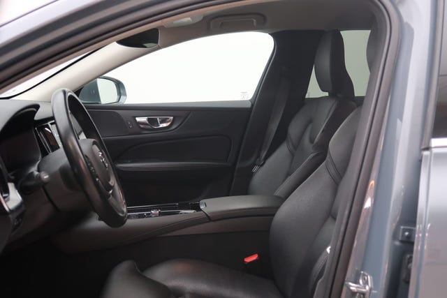 Volvo V60 2022 – bild 4