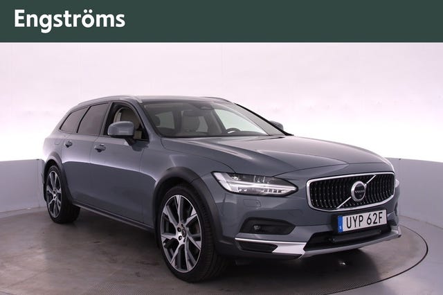 Volvo V90 Cross Country 2023