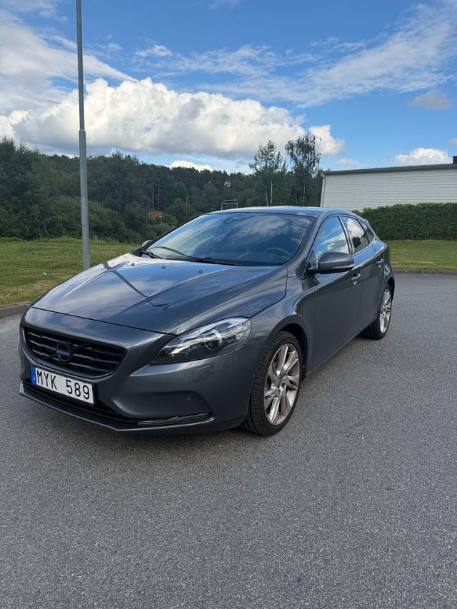 Volvo V40 2013