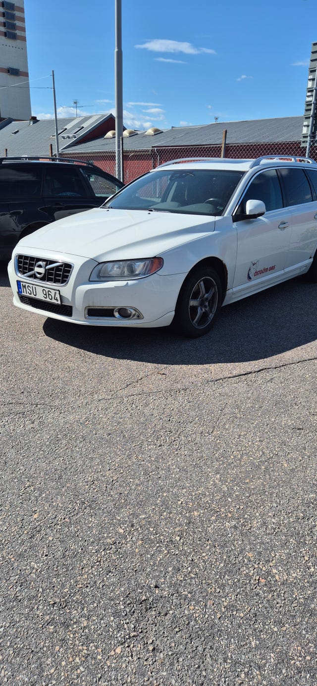 Volvo V70 2012