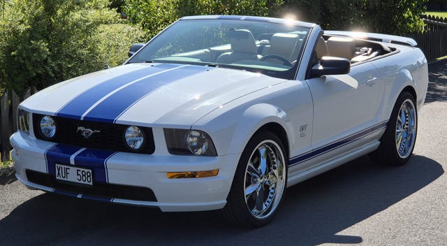 Ford Mustang 2005