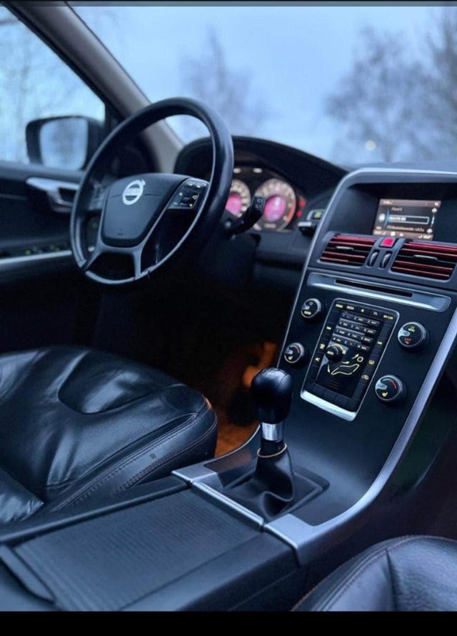 Volvo XC60 2011