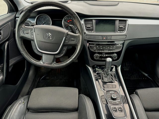 Peugeot 508 — bild 10 av 11
