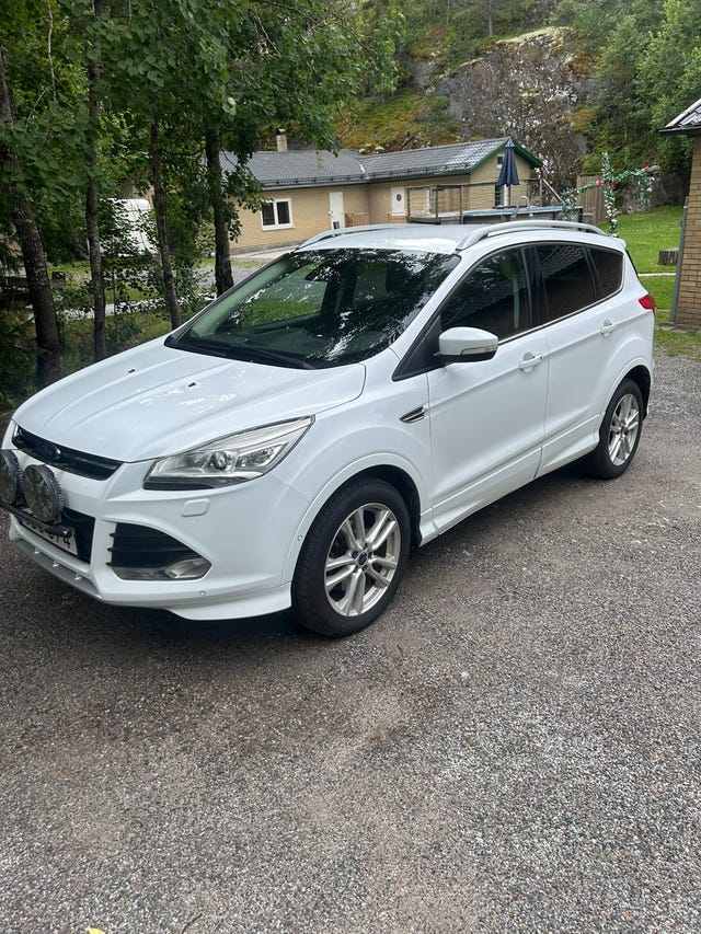 Ford Kuga 2016
