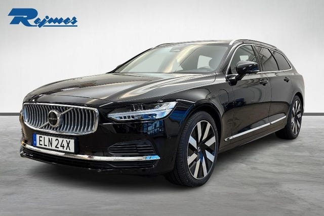 Volvo V90 2025