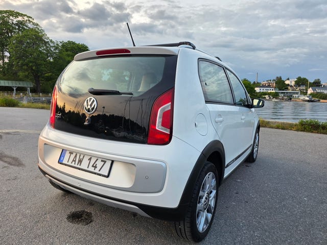 Volkswagen UP! 2016