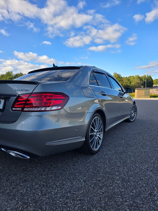 Mercedes-Benz E220 2014