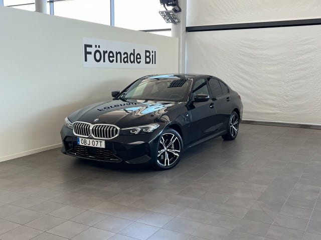 BMW 330e 2025