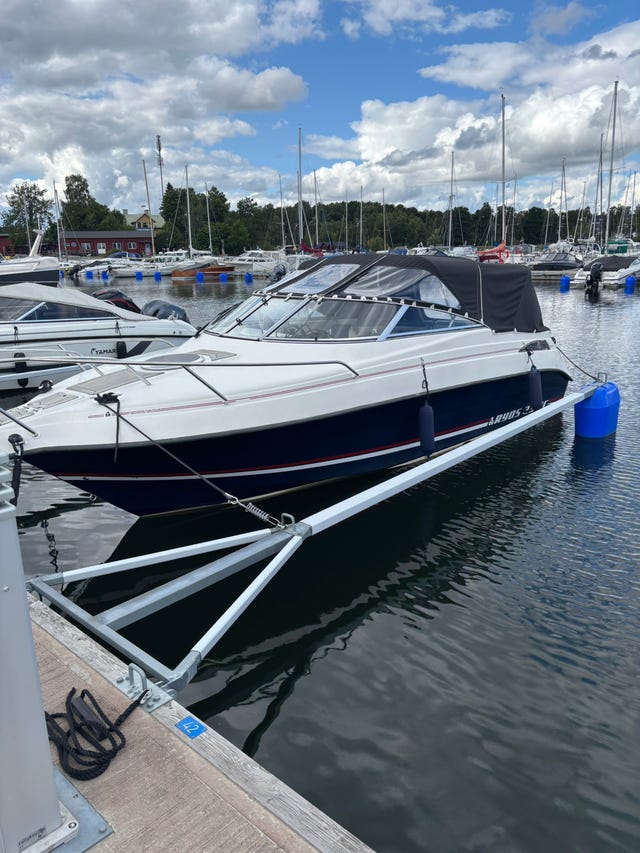 Ryds 23 DC 2005 - Mercruiser 4,3L MPI 220hk INKL. TRAILER