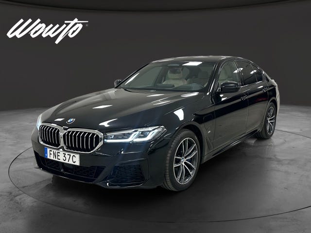 BMW 545e 2021