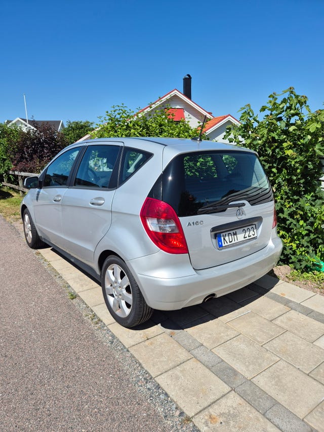 Mercedes-Benz A160 2012