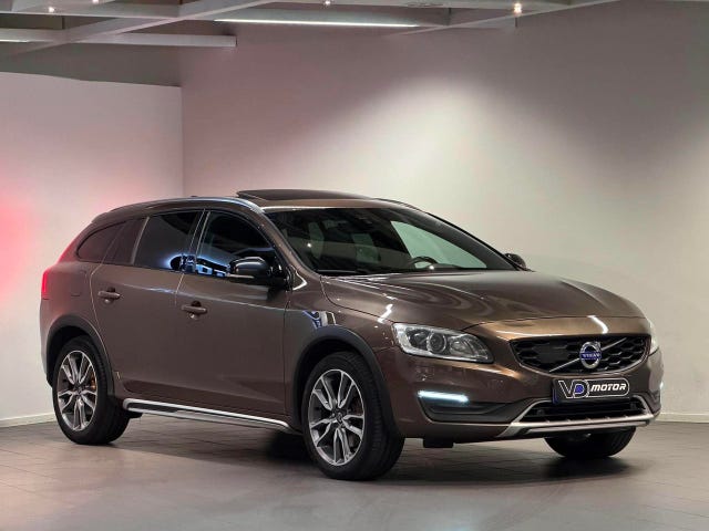 Volvo V60 Cross Country 2018 – bild 4