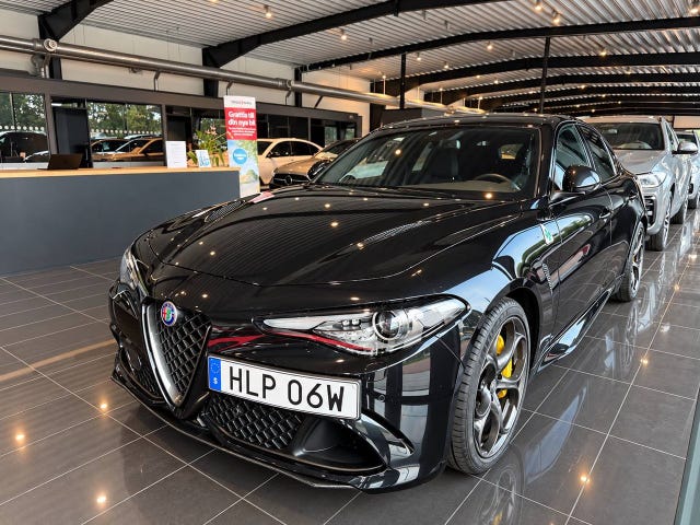 Alfa Romeo Giulia Quadrifoglio 2022