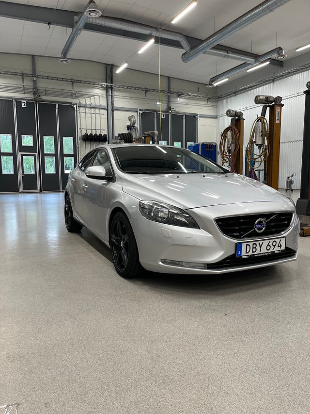Volvo V40 2015