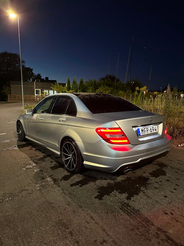 Mercedes-Benz C220 2013 – bild 4