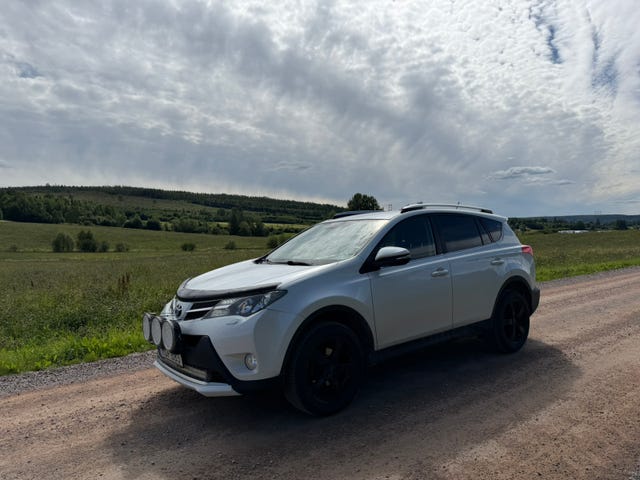 Toyota RAV4 2015