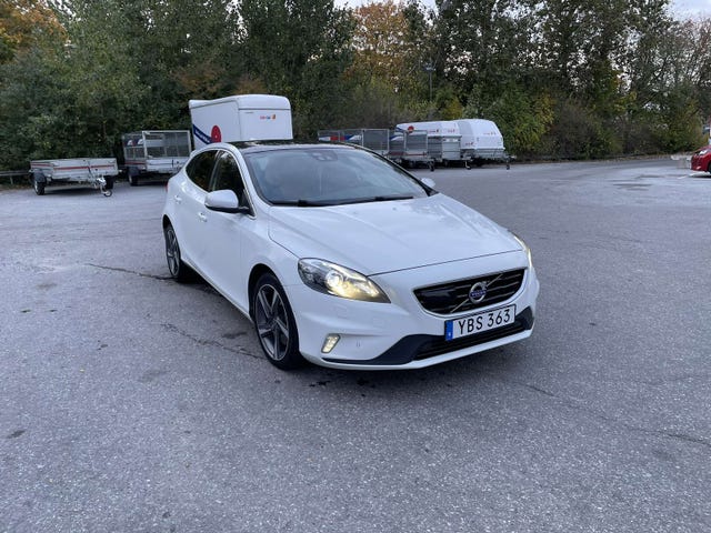 Volvo V40 2016