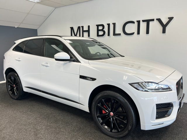 Jaguar F-PACE 2017