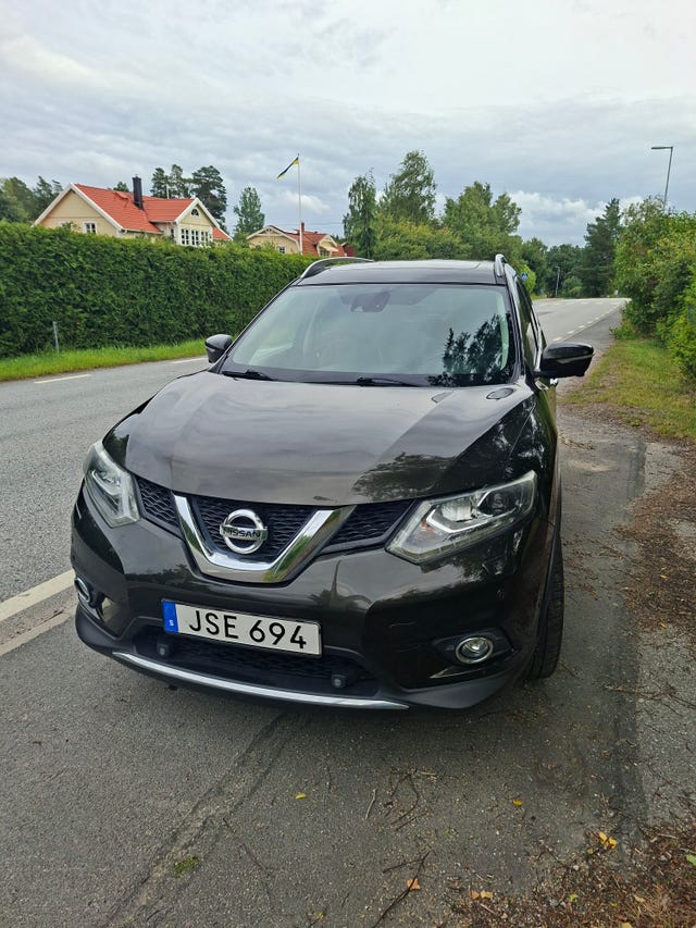 Nissan X-Trail 2015