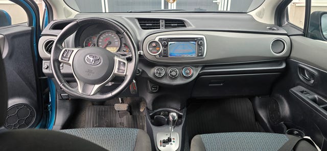 Toyota Yaris 2011