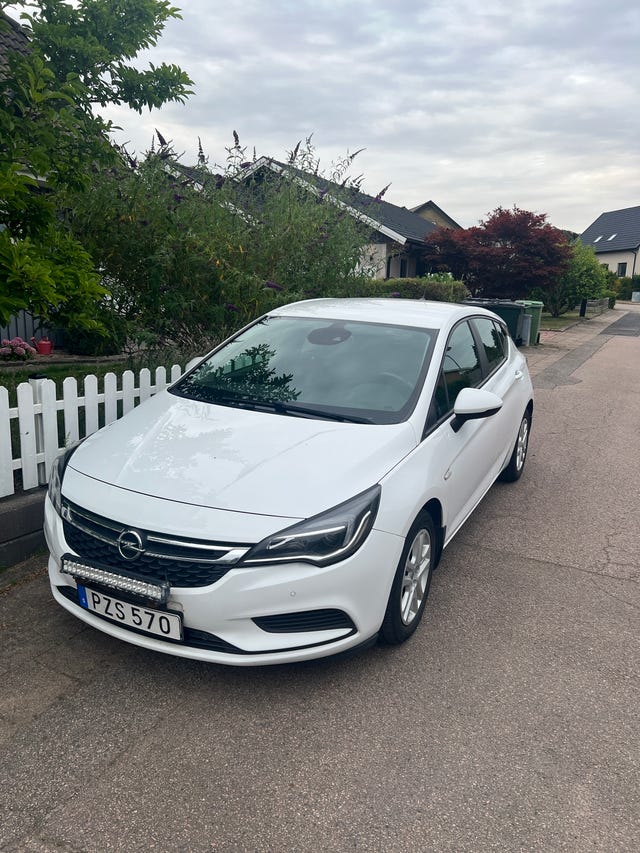 Opel Astra 2016