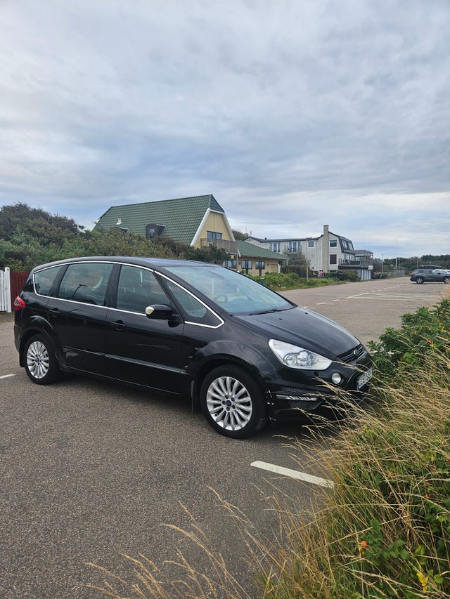 Ford S-MAX 2012