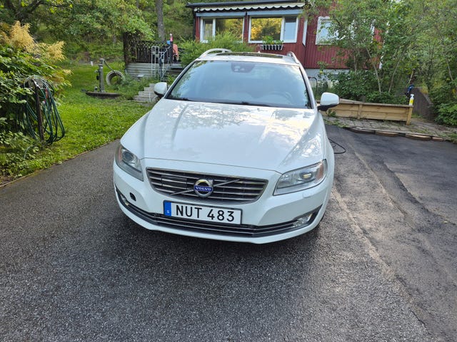 Volvo V70 2016
