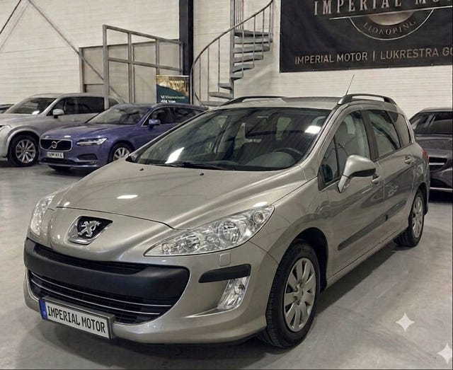 Peugeot 308 SW 2011