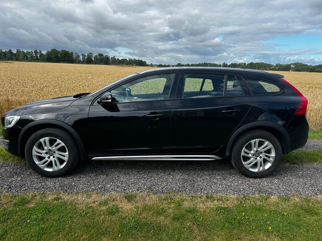 Volvo V60 Cross Country 2016