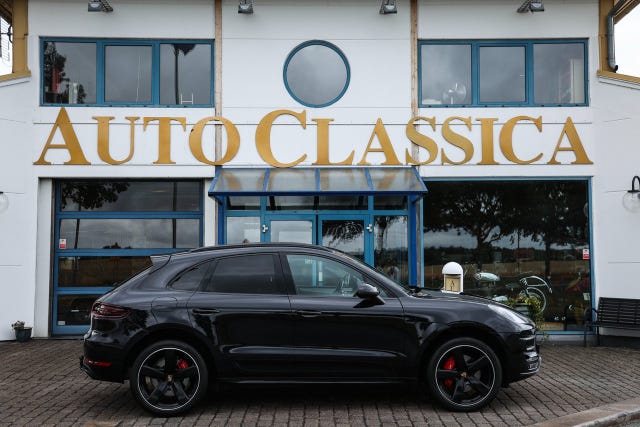 Porsche Macan Turbo 2015