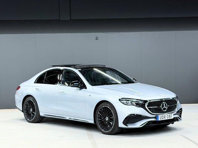 Mercedes-Benz E300 e 2025
