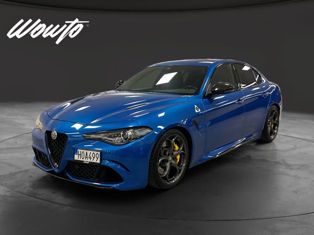 Alfa Romeo Giulia Quadrifoglio 2021