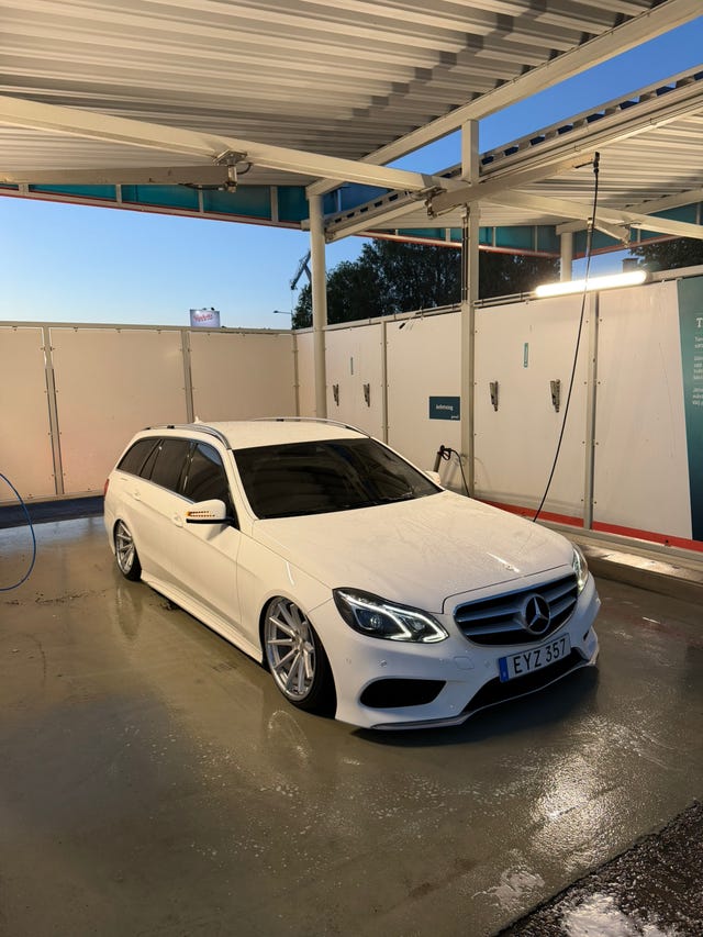Mercedes-Benz E220 2015