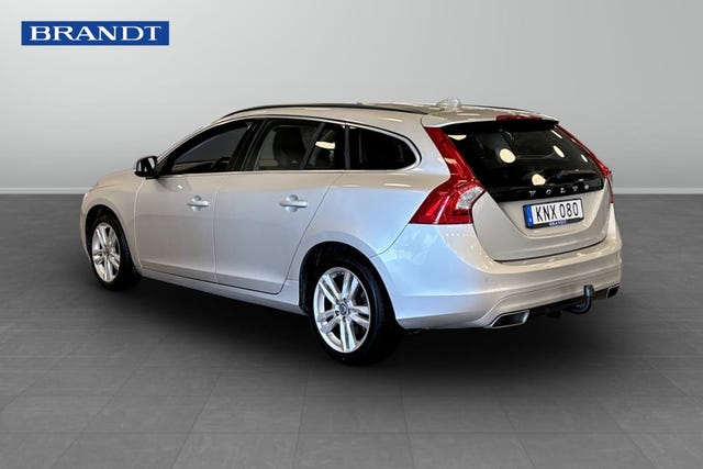 Volvo V60 2015 – bild 2