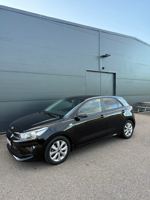 Kia Rio 2021