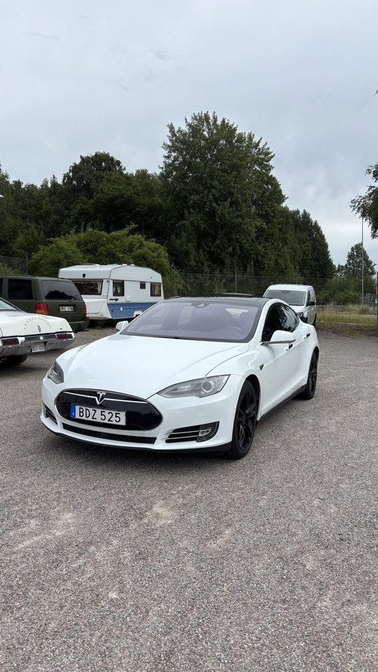 Tesla Model S 2015