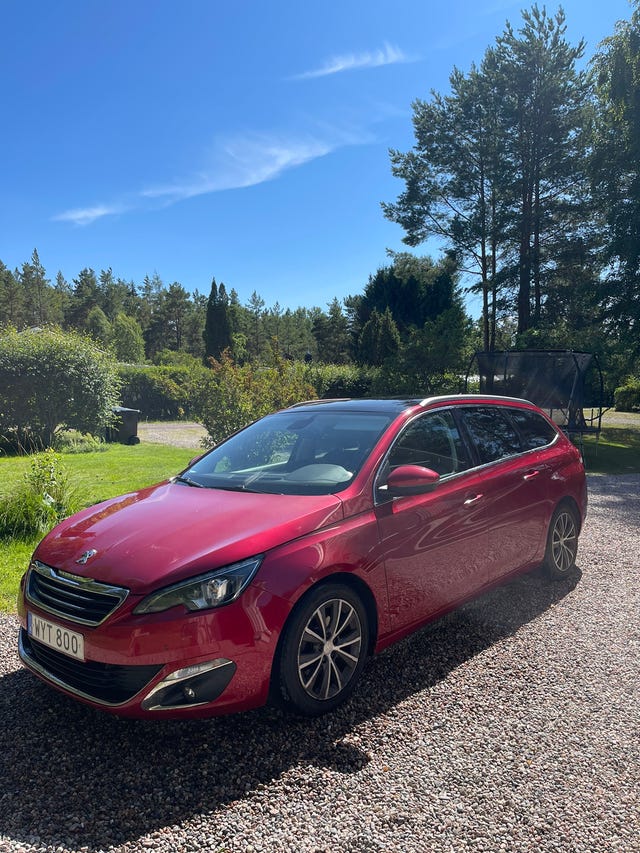 Peugeot 308 SW 2016