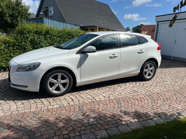 Volvo V40 2017