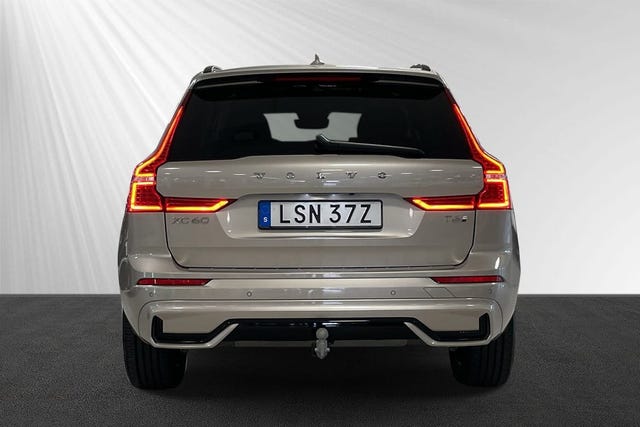Volvo XC60 2025 – bild 2