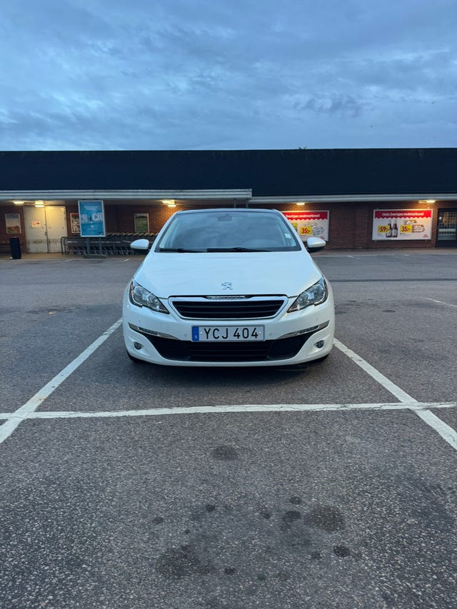 Peugeot 308 2016