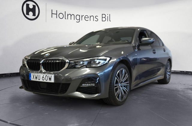 BMW 330e 2021
