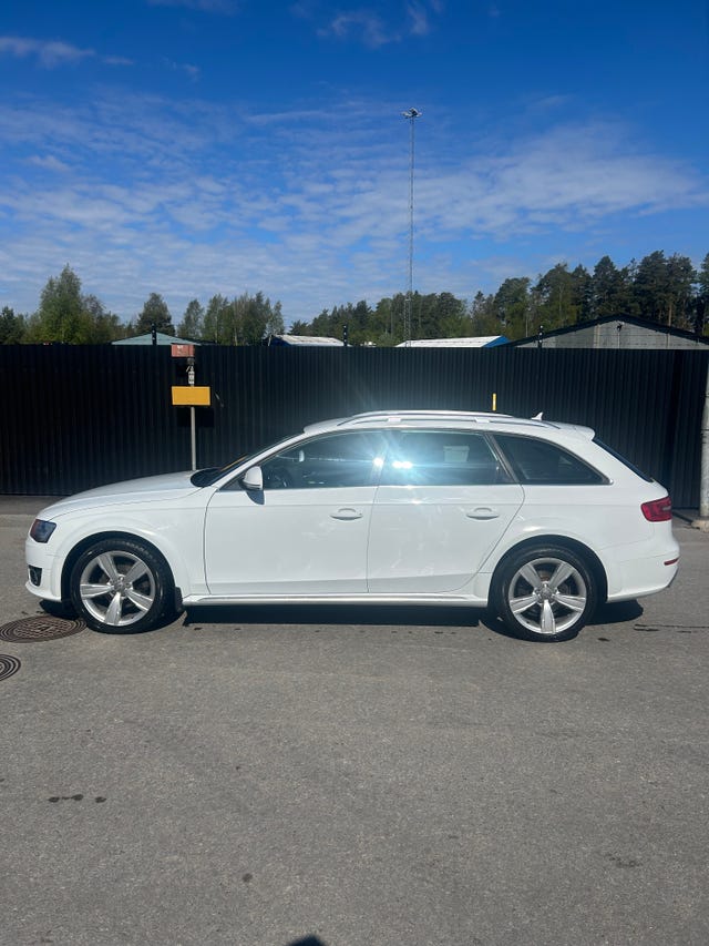Audi A4 allroad 2015