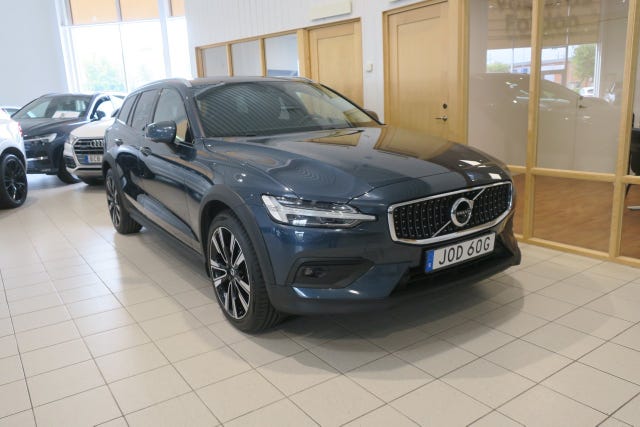 Volvo V60 Cross Country 2020 – bild 2