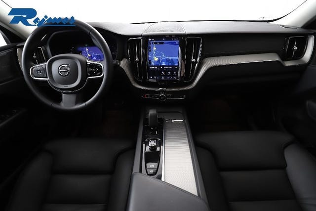 Volvo XC60 2024 – bild 2